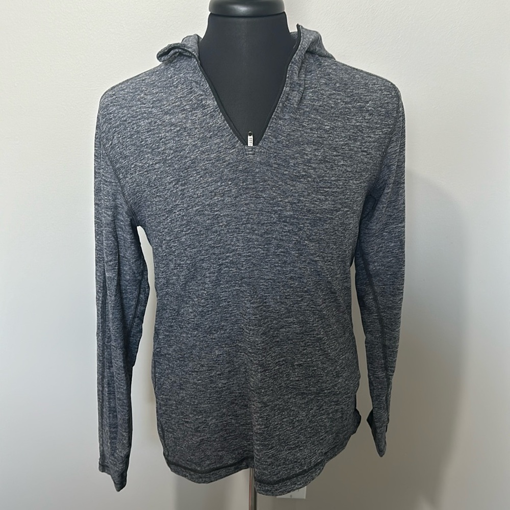 Lululemon 1/4 Zip Hoodie. Size Medium.